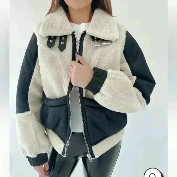 Blank NYC Mixed Media Moto Jacket size large - Picture 2 of 11